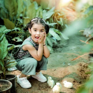 Photuvala Playing girl