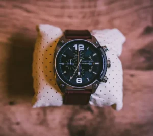 Groom watch
